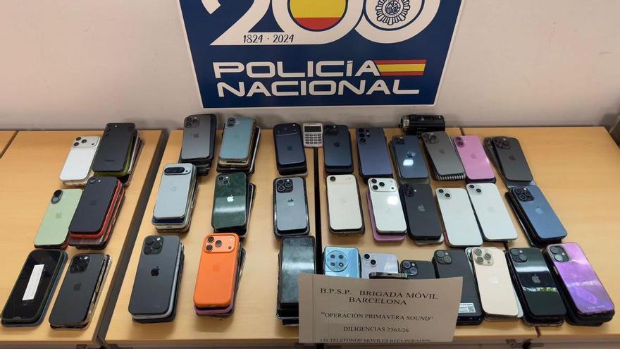 Detingut en un autobús amb destinació a Romania amb 139 mòbils robats al Primavera Sound