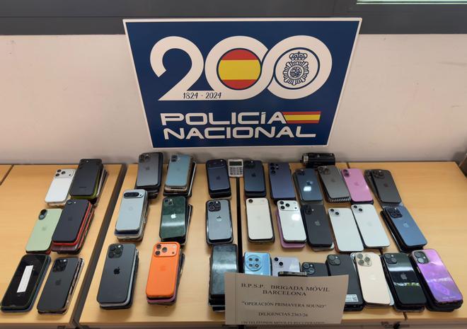 Detenido en un autobús con destino a Rumanía con 139 móviles robados en el Primavera Sound