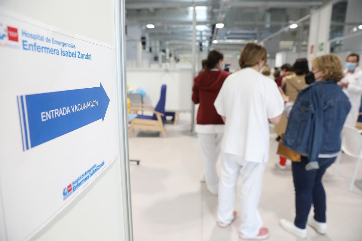 Brot a l’Hospital Isabel Zendal: 17 sanitaris estan en quarantena després d’un dinar nadalenc
