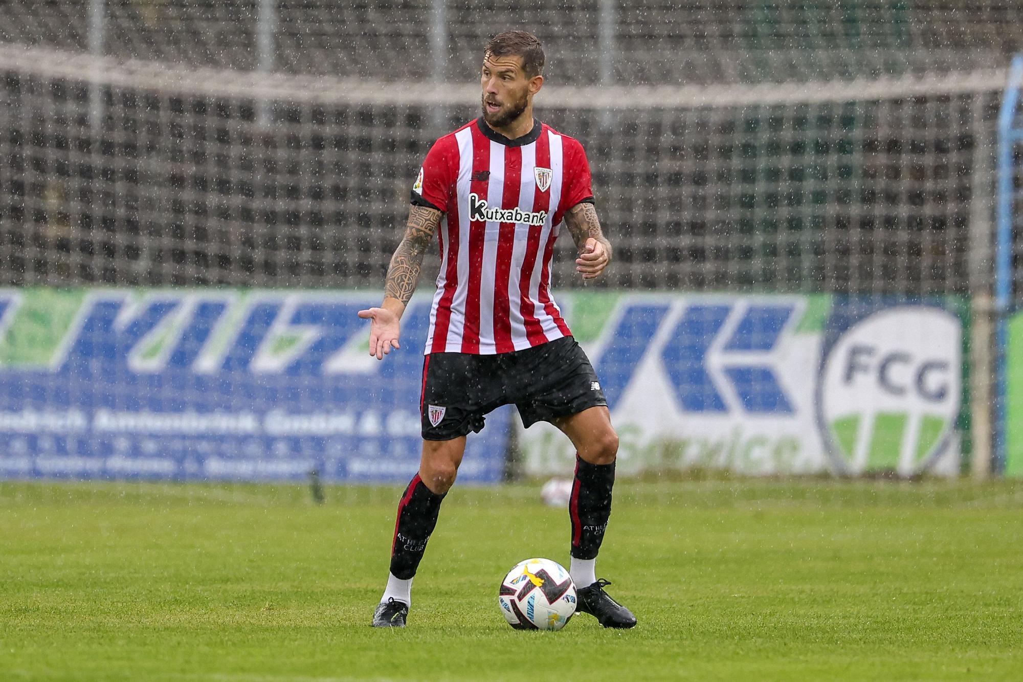 Iñigo Martínez durante un duelo de pretemporada