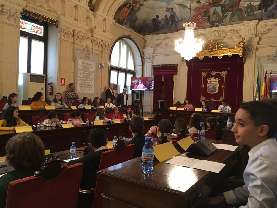 El Ayuntamiento de Málaga celebra el pleno infantil