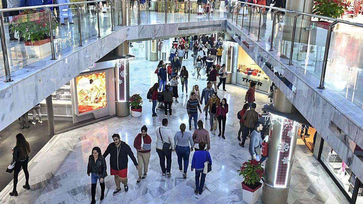 Interior del Centro Comercial Las Arenas, en la zona de Las Canteras.