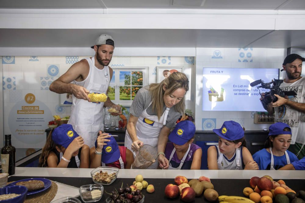 Rudy Fernández participa en un taller para promover una merienda saludable