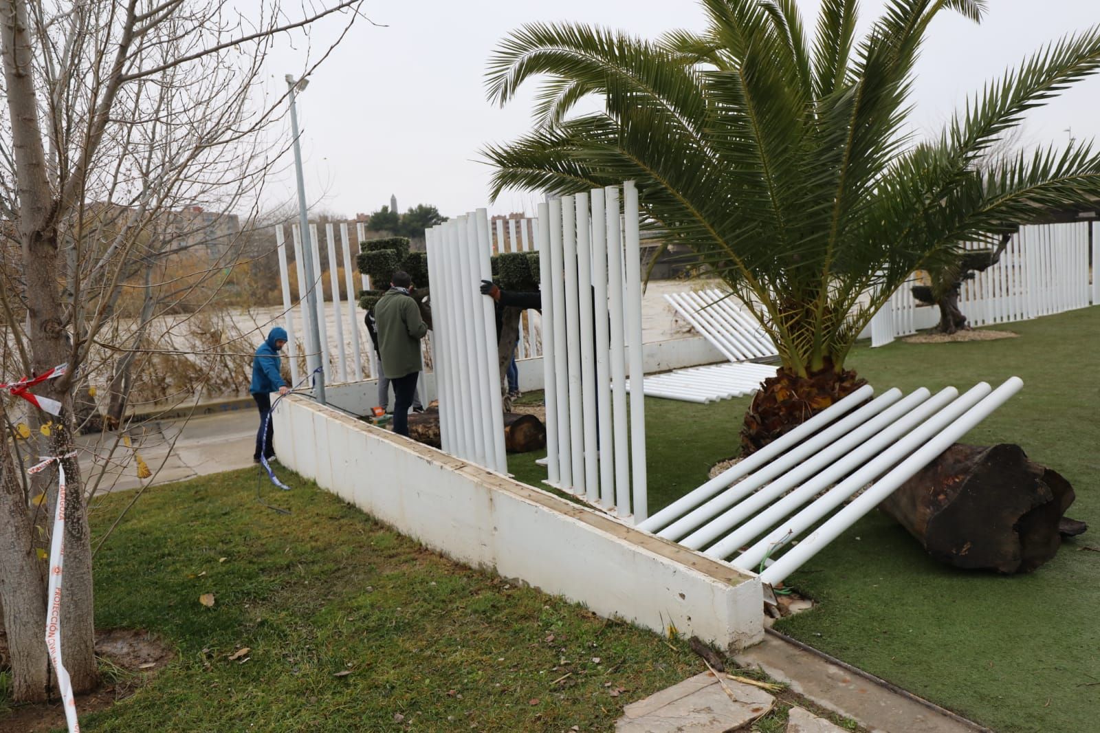 Los efectos que deja la crecida del Ebro en Zaragoza