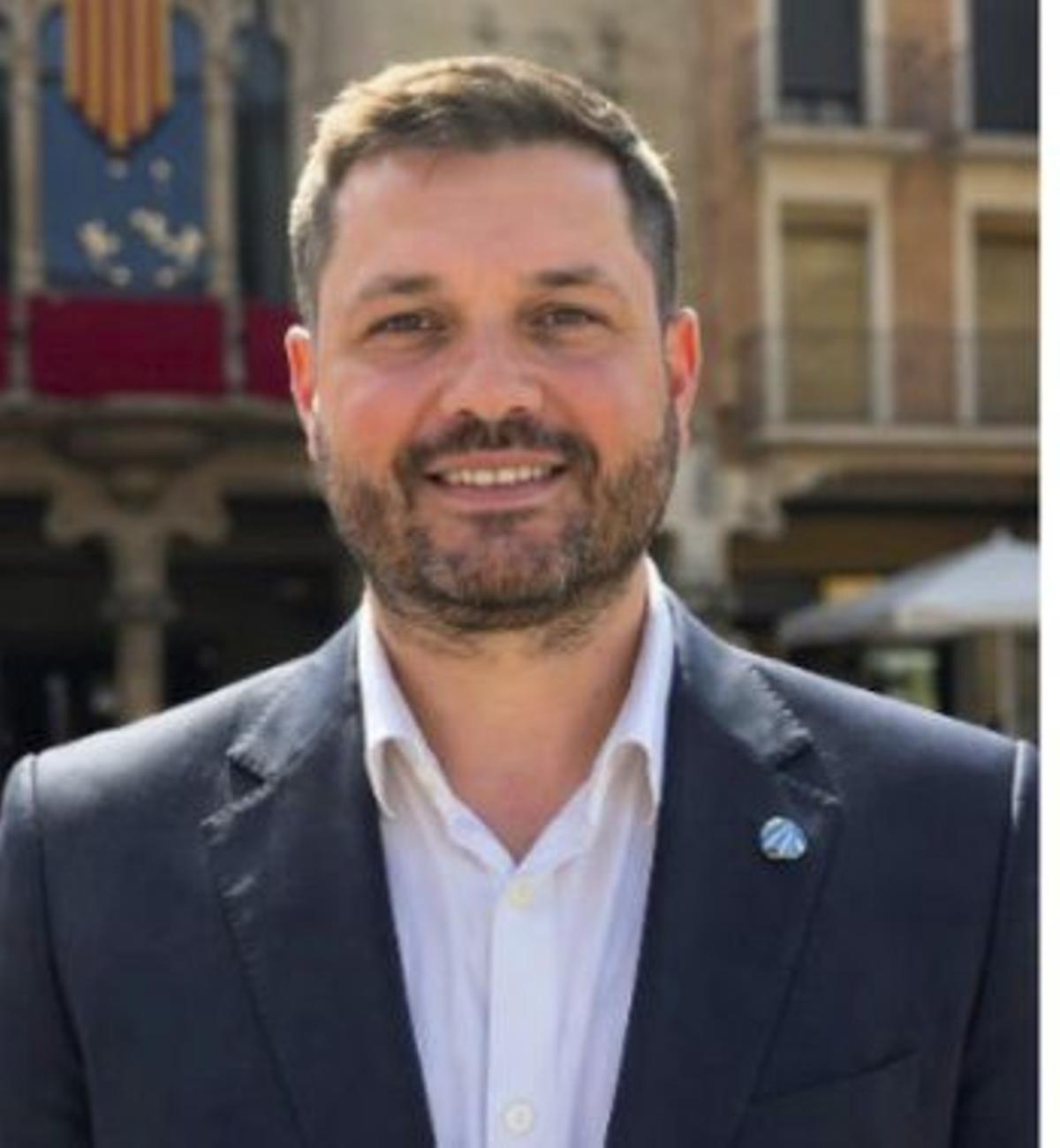 Aliança Catalana fitxa candidats  a Junts i el PSC