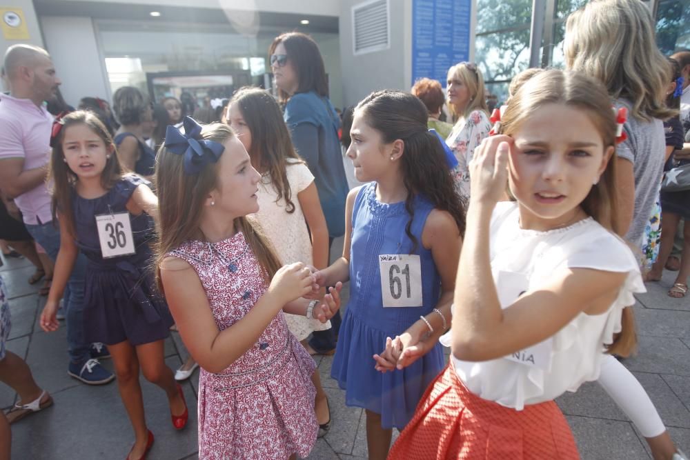 Las candidatas a la Corte de Honor Infantil, en l'Oceanogràfic