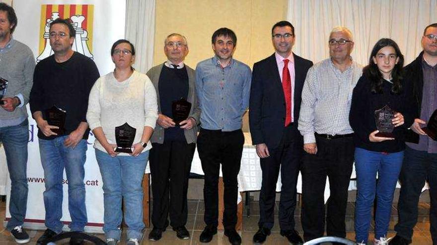 Foto de familia de los jugadores premiados por la Federación Balear de Ajedrez.