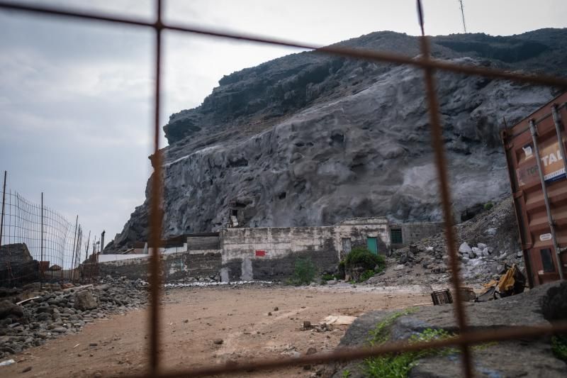 Caserío Las Bajas, situado junto al túnel de la autopista en Güímar