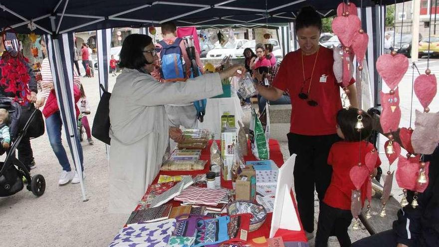 Festa Intercultural celebrada el año pasado en la Alameda de Cangas. // S.Á.