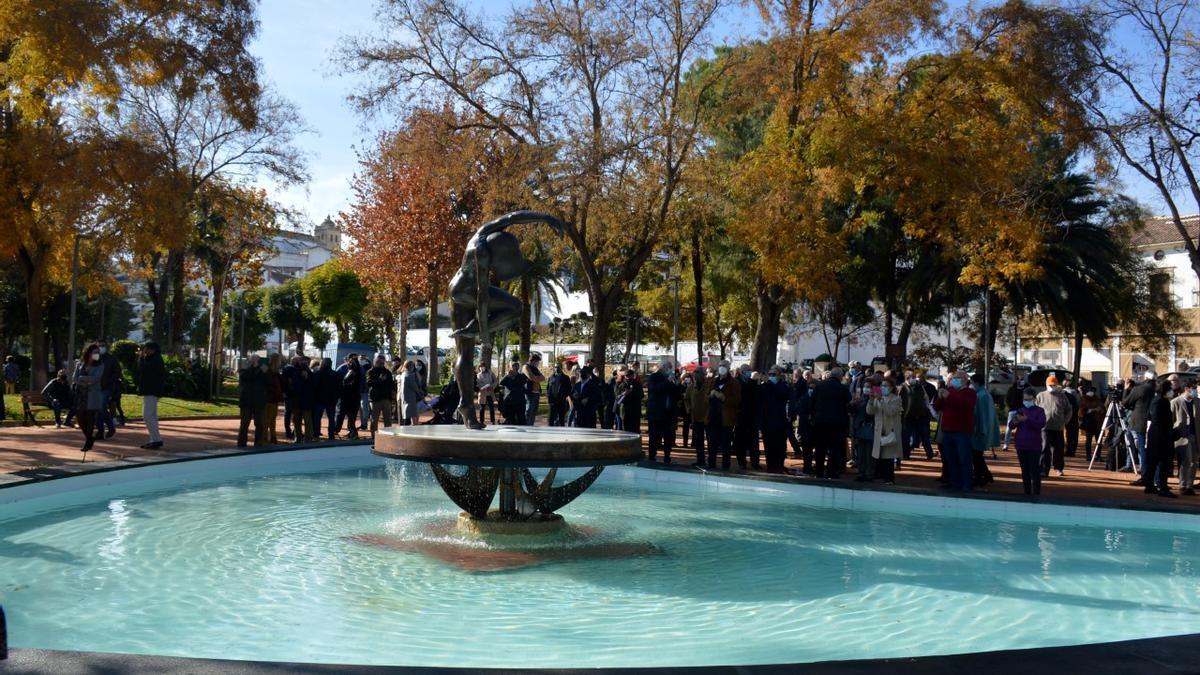 Numeroso público asistió a la inauguración. 