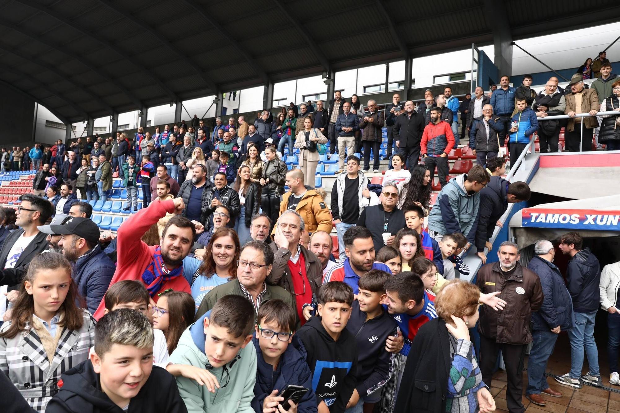 Así fue la celebración del UP Langreo, que seguirá un año más en Segunda Federación