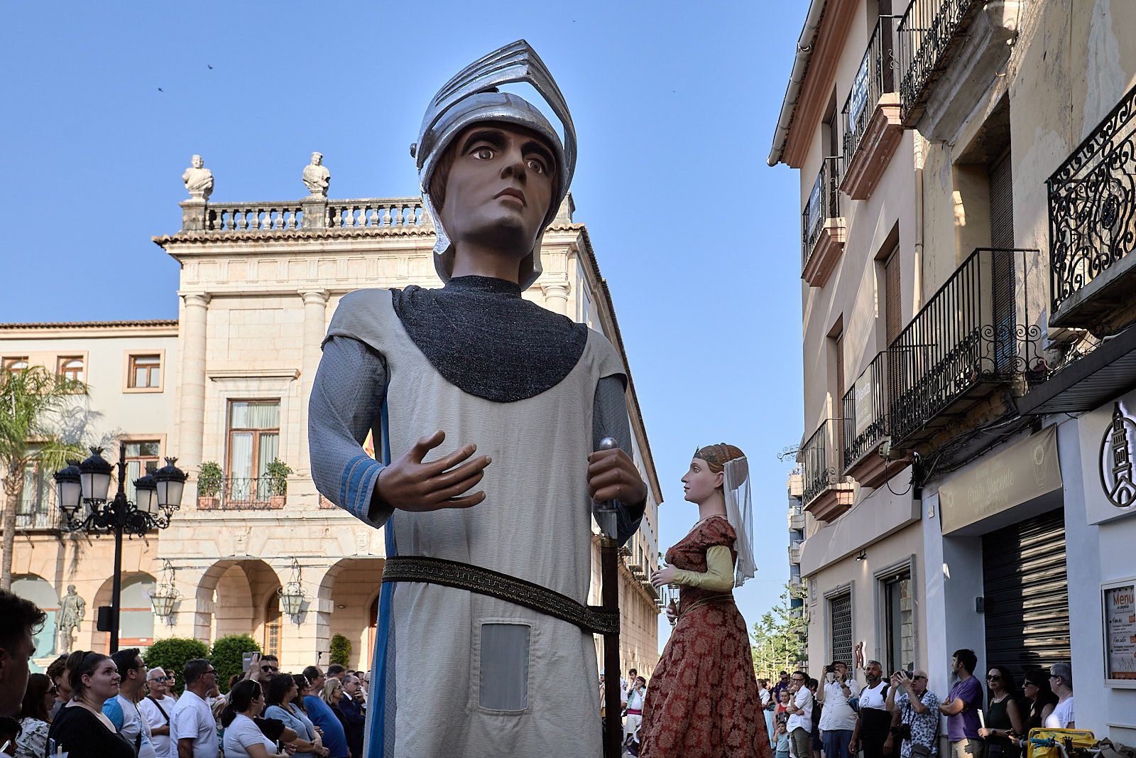 La fiesta del Coprus Cristi celebrada en las calles del centro histórico de Gandia