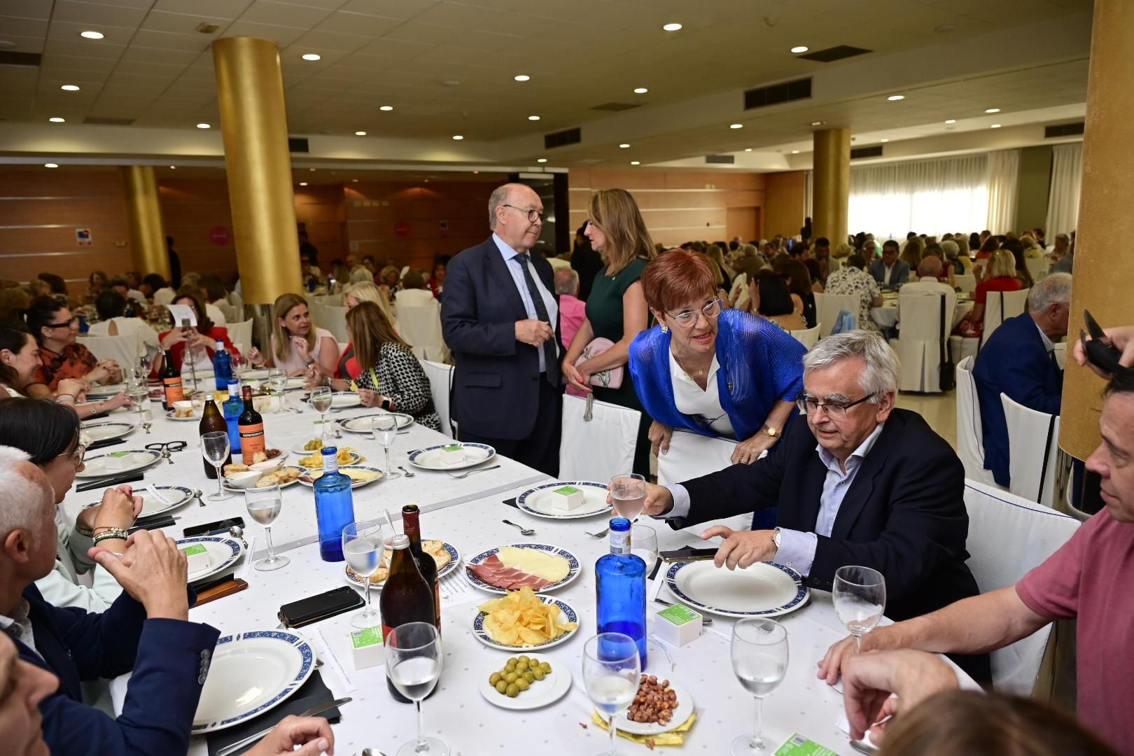 Gala solidaria a beneficio de la Asociación Conta el Cáncer en Castelló