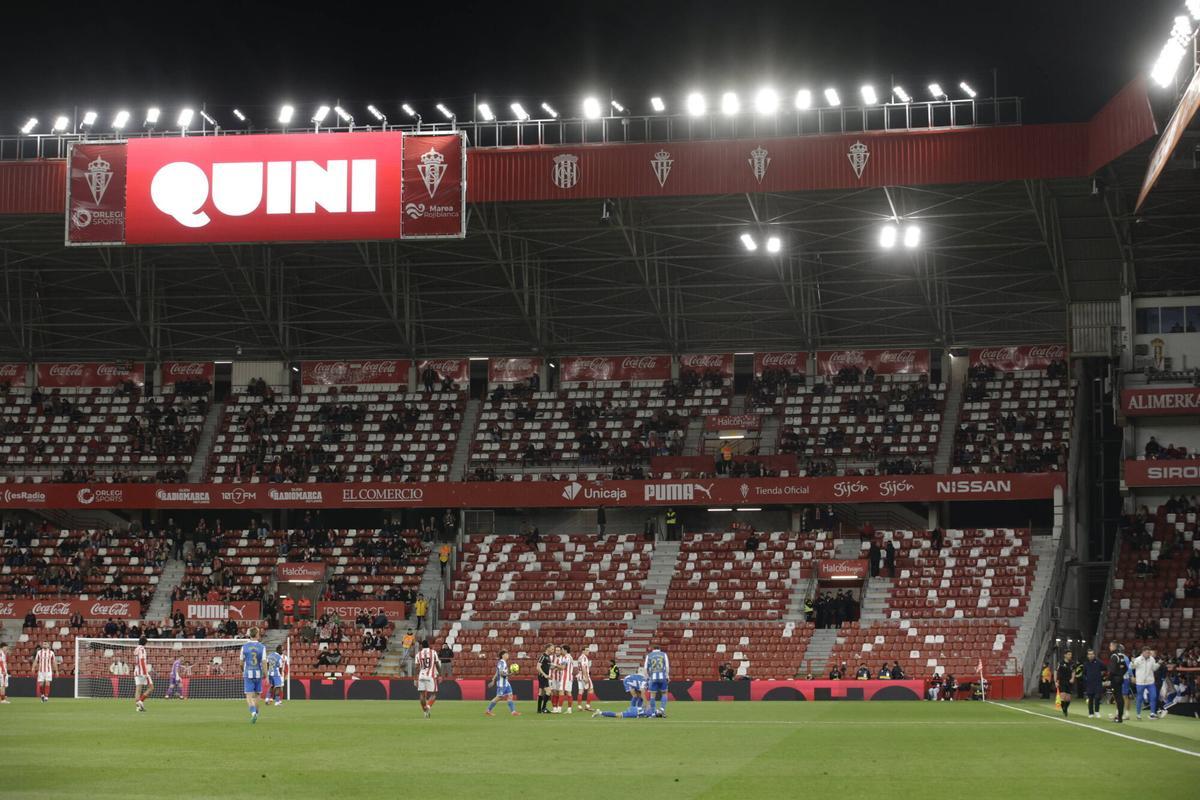 Así fue el partido entre el Sporting y el Deportivo, dentro y fuera de El Molinón