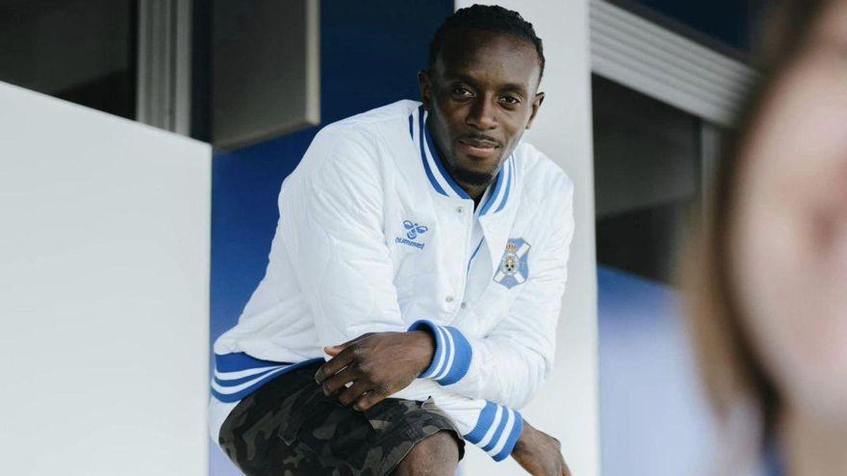 Yussi Diarra, con los colores del CD Tenerife.