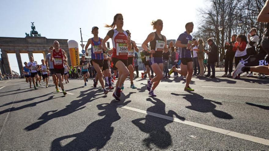 Corredores en el Medio Maratón de Berlín