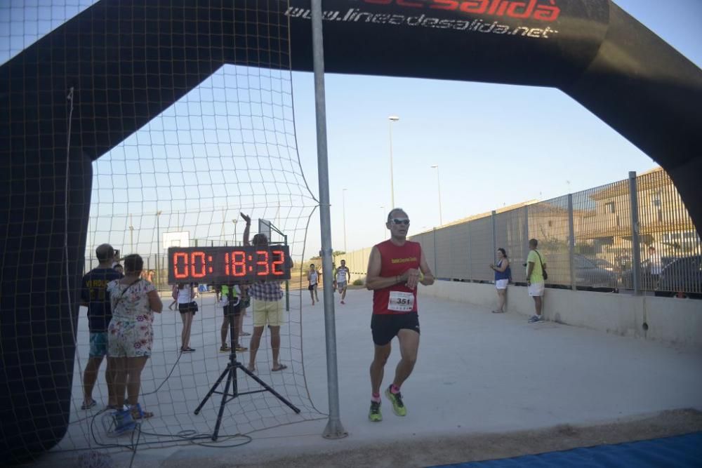 Carrera popular en Playa Paraíso