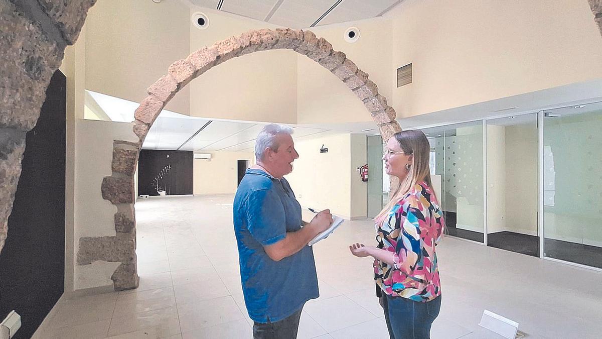 La vicealcaldesa de Vila-real, Maria Fajardo, detalla los detalles de la modificación.