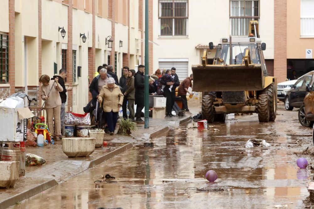 Nueva noche de tormenta y granizo en Málaga que desborda el río Campanillas