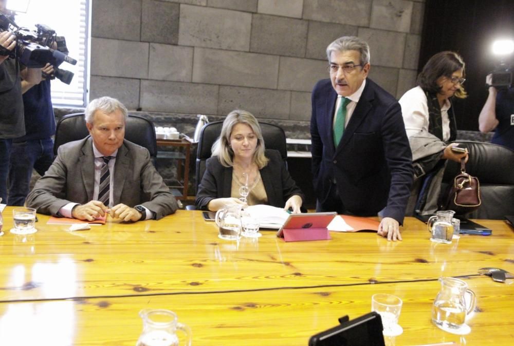 Consejo de Gobierno de Canarias Crisis del Coronavirus  | 11/03/2020 | Fotógrafo: Delia Padrón