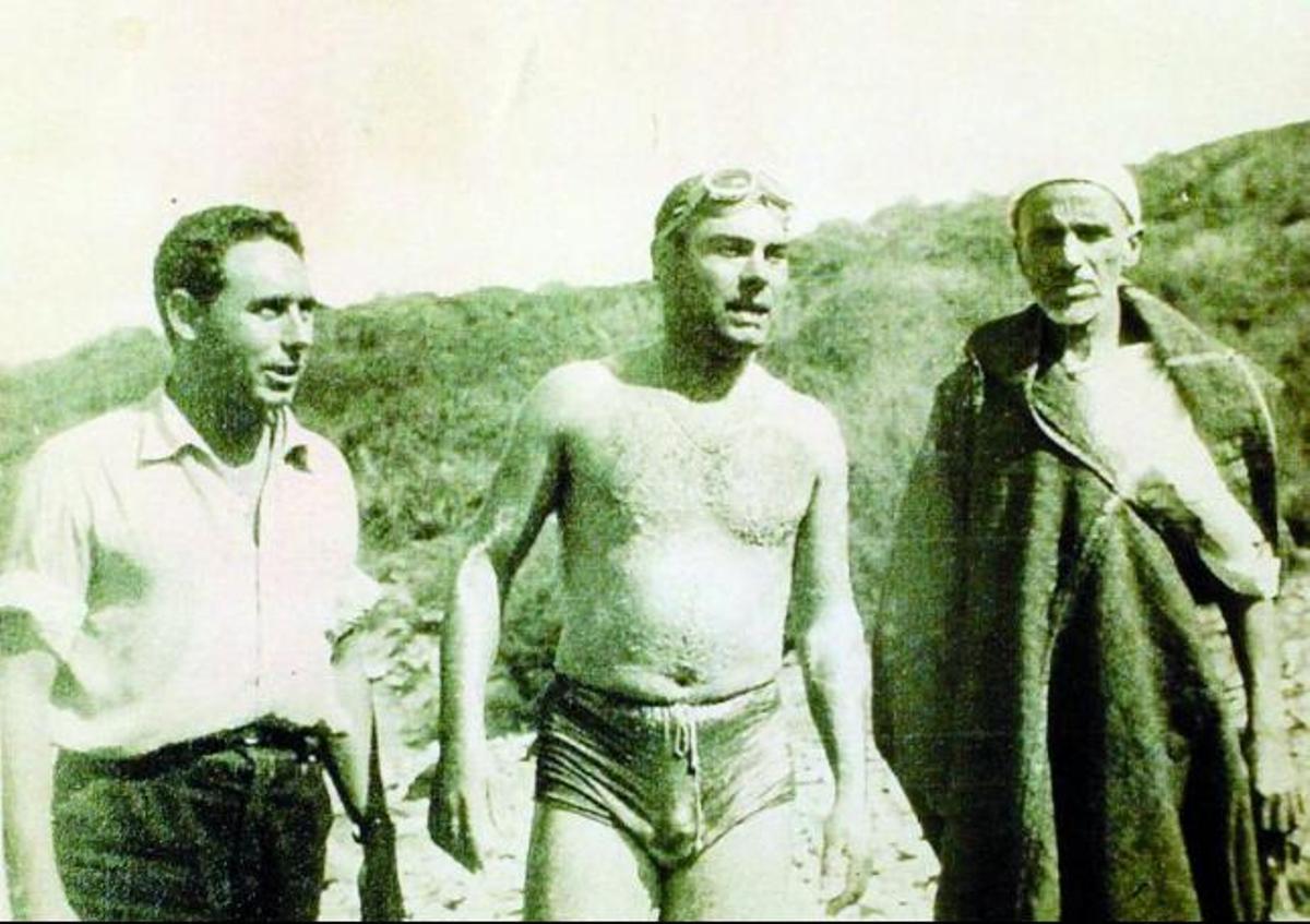 José Vitos, durante su travesía a nado por el canal de la Mancha.