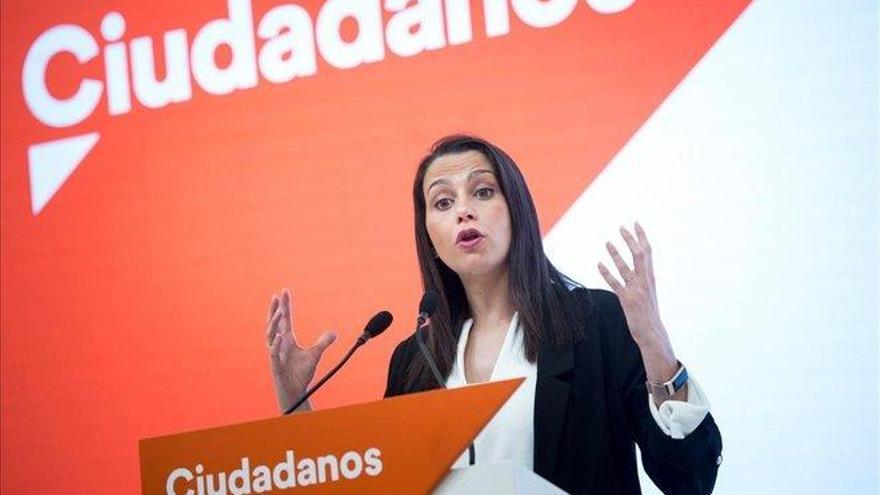 La nueva ejecutiva de Arrimadas toma posesión de forma telemática