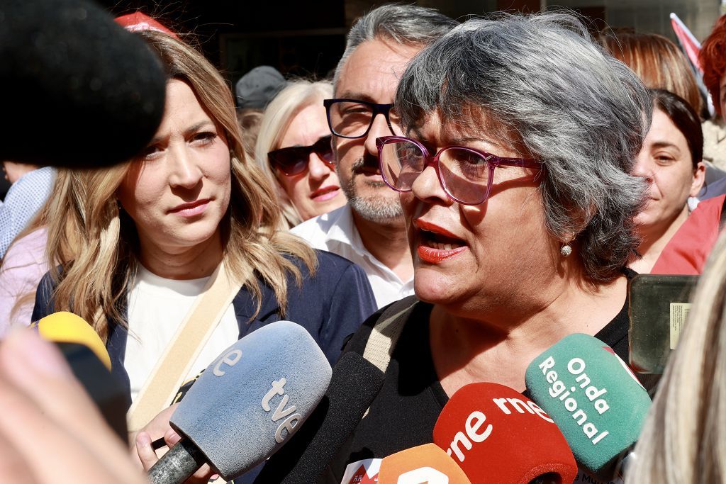Todas las imágenes de la manifestación del 1 de Mayo en Murcia