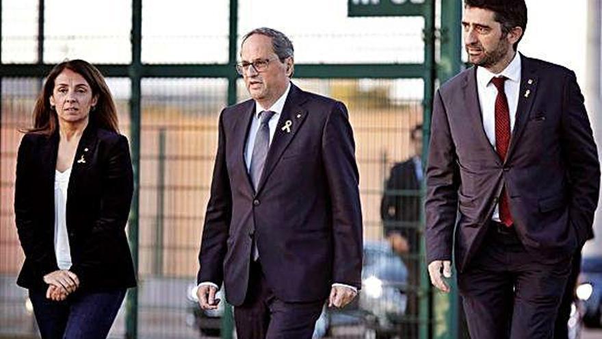 Quim Torra, Meritxell Budó i Jordi Puigneró, ahir a Lledoners