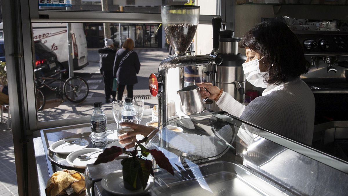 Les franquícies guanyen terreny als bars tradicionals pels tancaments del covid Les franquícies guanyen terreny als bars tradicionals pels tancaments del covid