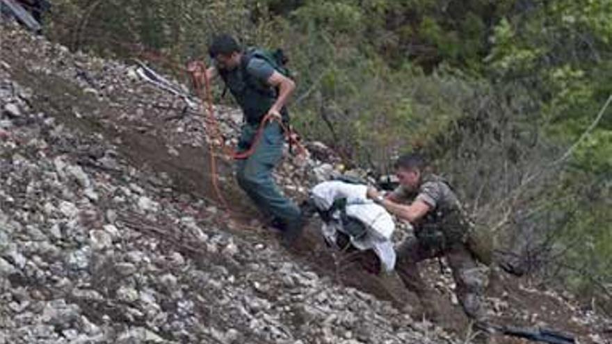 Mueren 4 militares españoles al estrellarse su helicóptero en Haití