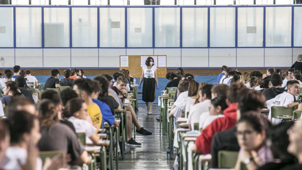 Alumnos en la EBAU en Asturias. | Irma Collín