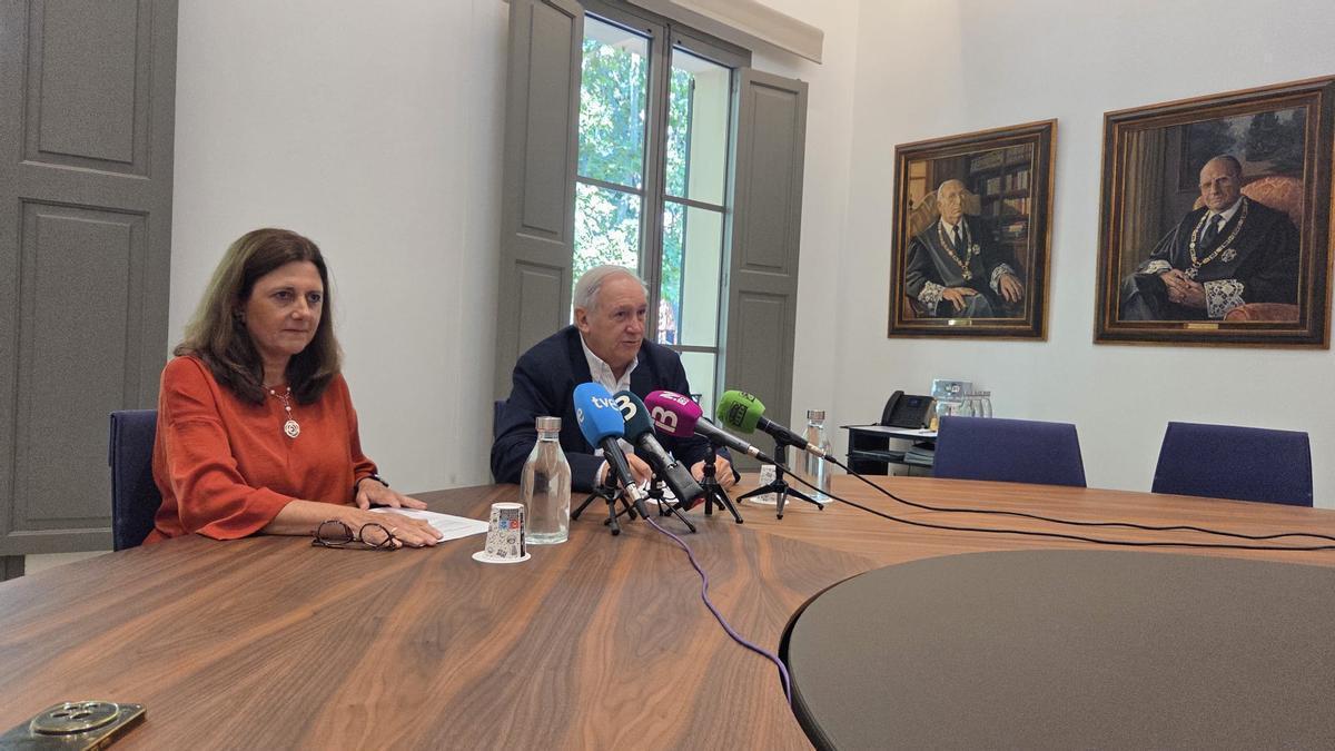 Carmen López y Martín Aleñan reflexionaron sobre la situación de los juzgados de Balears