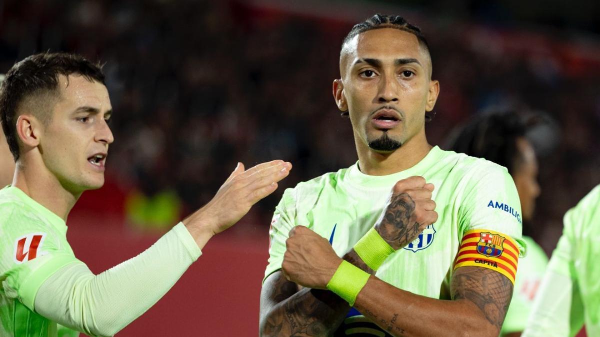 Raphinha y Casadó, ante el Mallorca