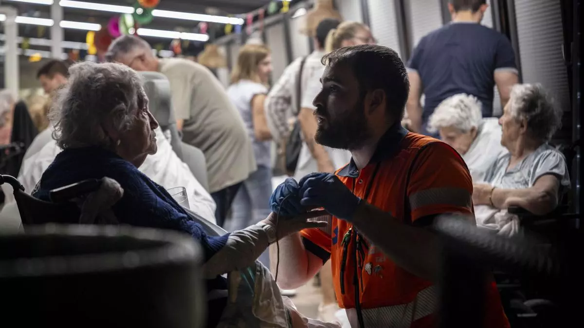 Un sobrecalentamiento de una batería, causa probable del incendio de la residencia de Zaragoza