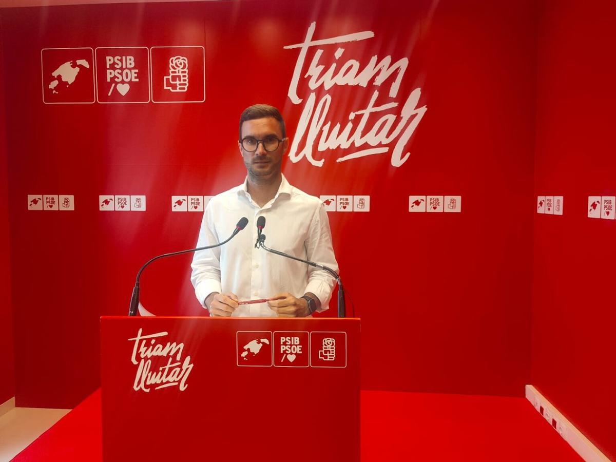 El portavoz del PSIB-PSOE, Rubén Castro