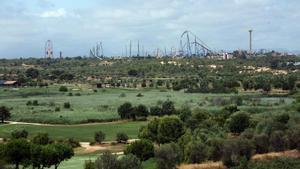 Vista de los terrenos próximos a PortAventura en los que se debe instalar el complejo Hard Rock, entre Vila-seca y Salou (Tarragonès).