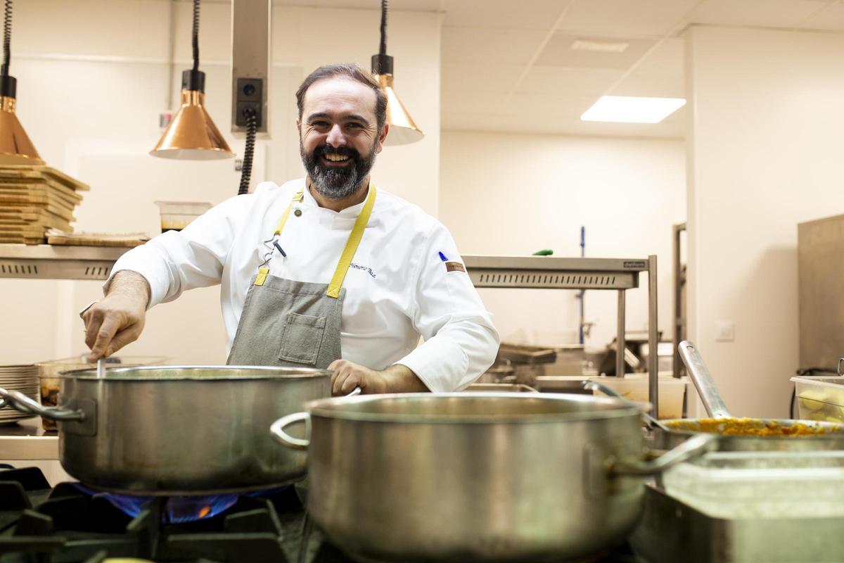 CACERES. COCINERO. V CENTENARIO.