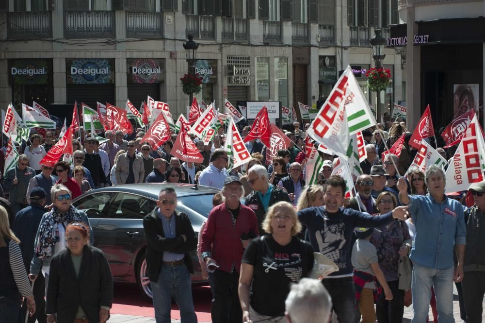 Los jubilados malagueños se concentran para defender las pensiones