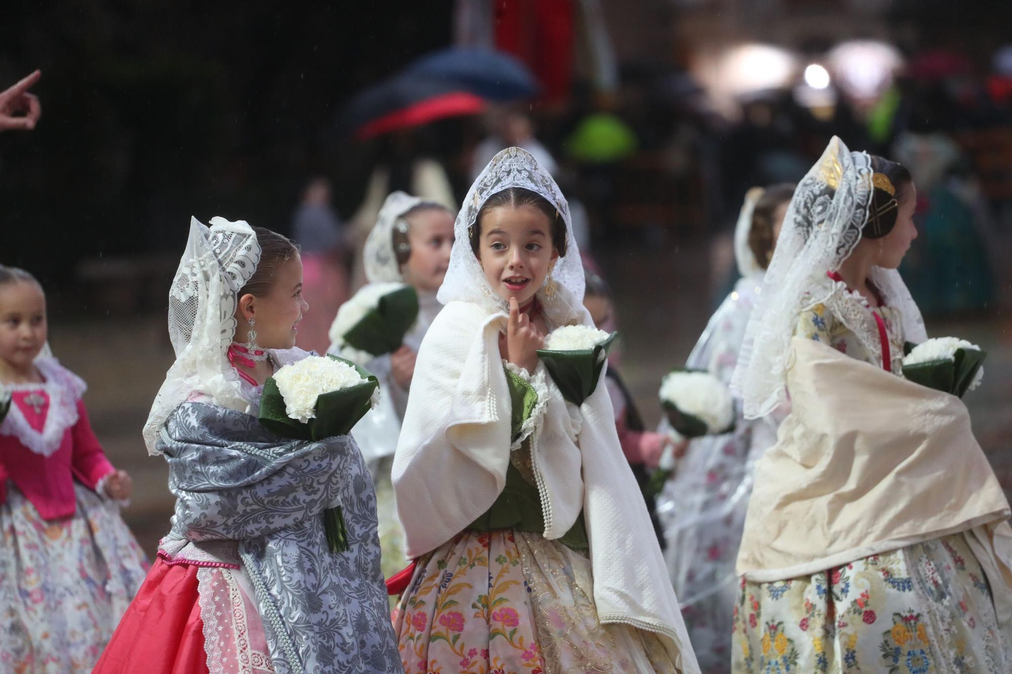 Búscate en el primer día de ofrenda por la calle de la Paz (entre las 18:00 a las 19:00 horas)