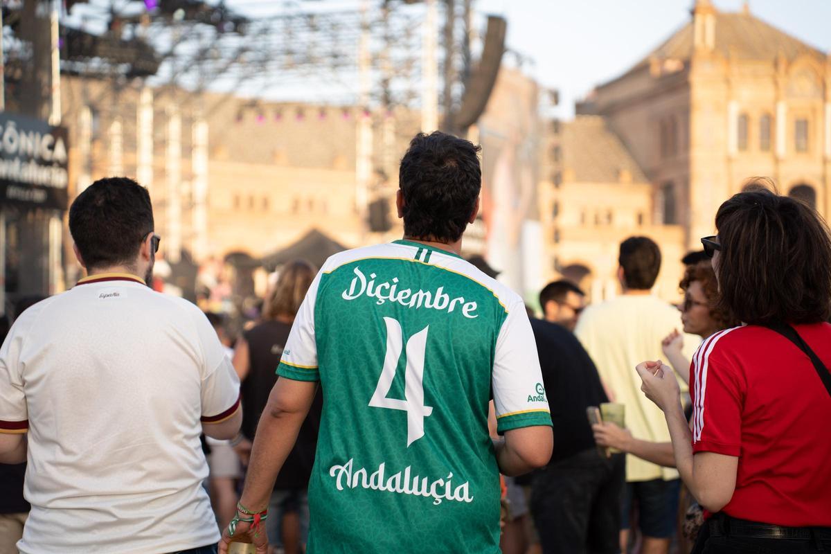 ¿Estuviste en el concierto de La Plazuela en Icónica Santalucía Sevilla Fest? ¡Búscate en nuestra fotogalería!