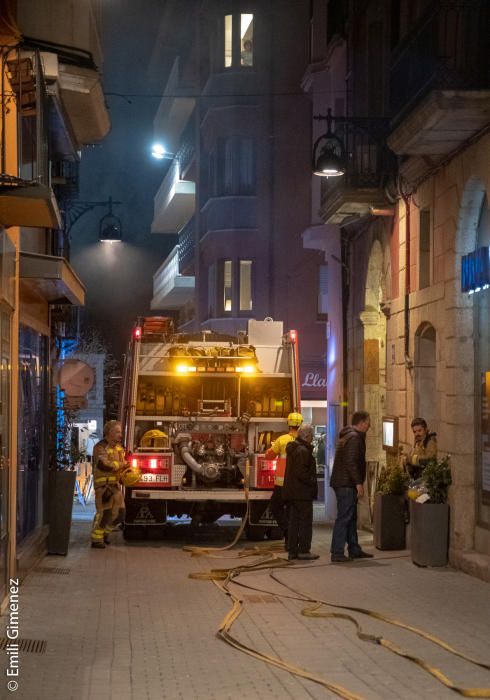 Incendi en un bloc de pisos de Puigcerdà