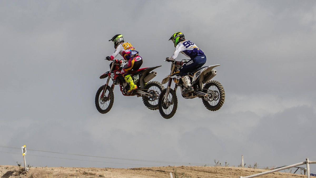 Prueba de motocross en Malpartida de Cáceres.