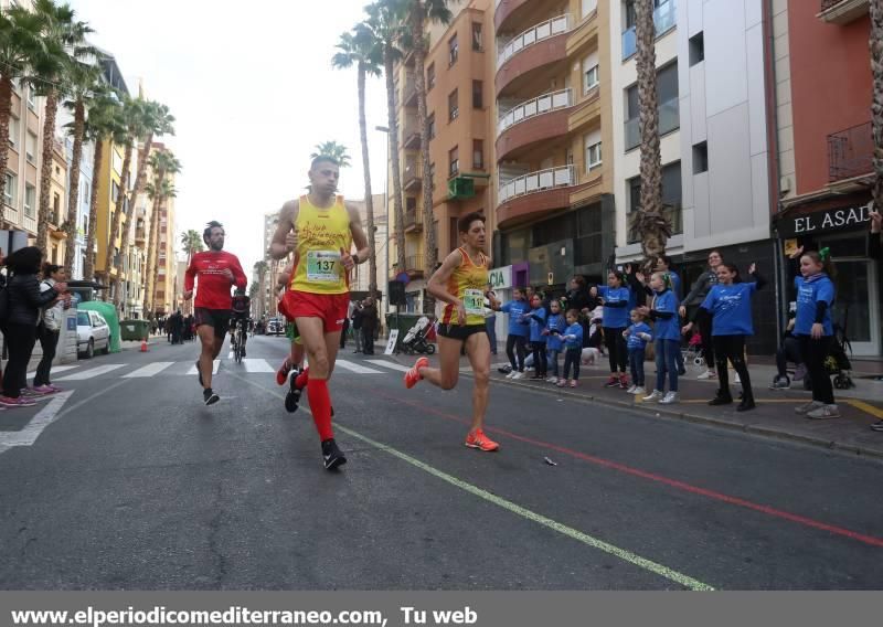 Atletas en el IX Marató BP de Castellón