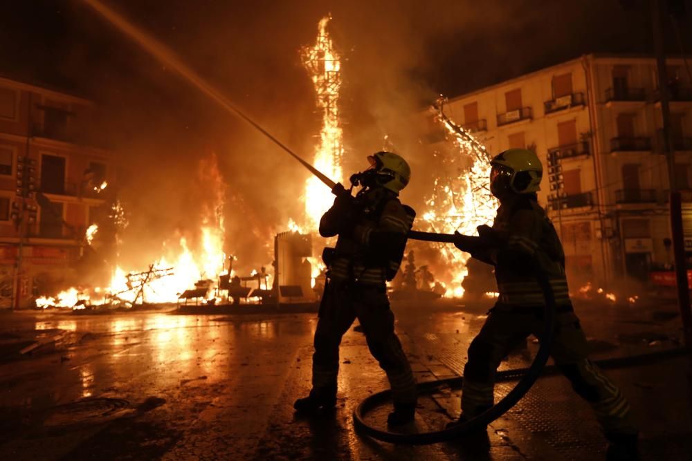 Bomberos en acción