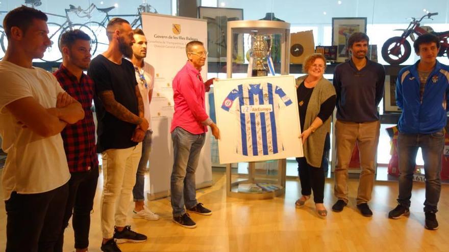 El Atlético Baleares cedió ayer temporalmente la Copa Federación al Museu de l&#039;Esport.
