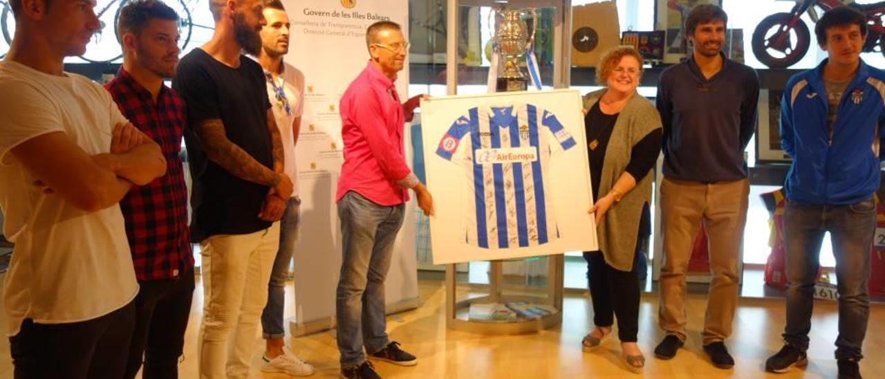 El Atlético Baleares cedió ayer temporalmente la Copa Federación al Museu de l&#039;Esport.