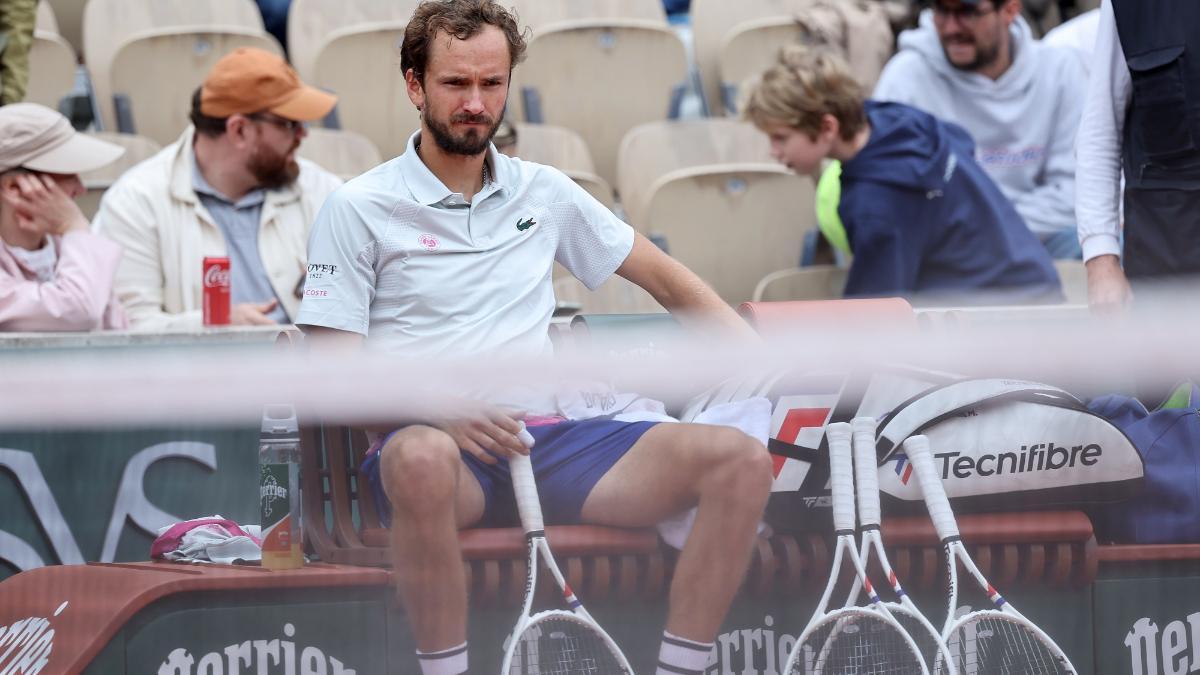 Medvedev KO en Roland Garros