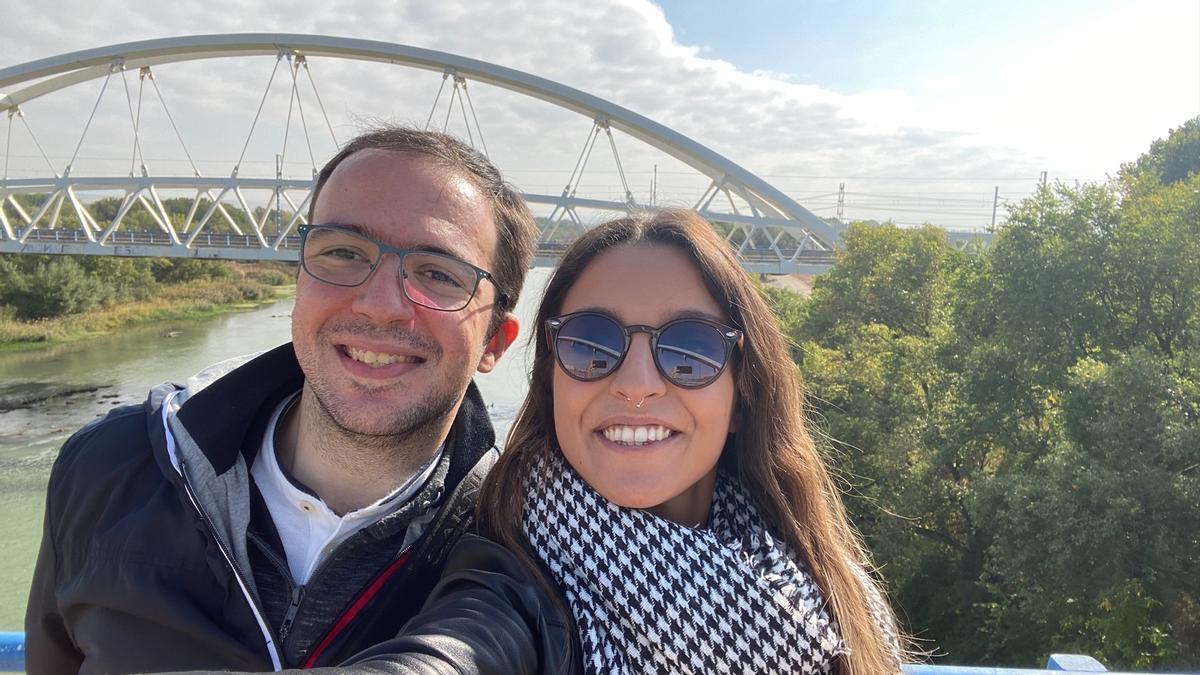 Alejandro y Clara, en uno de sus paseos