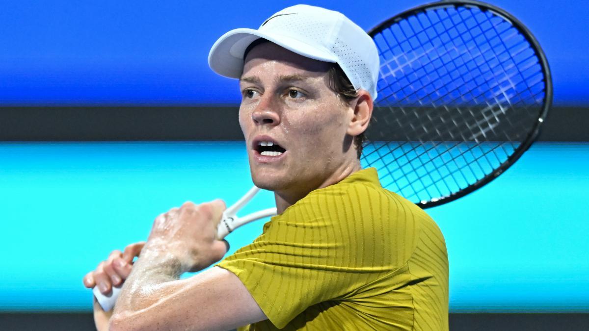 Sinner durante el partido ante Mensik