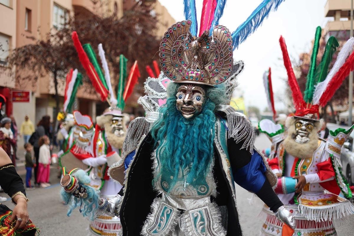 Búscate en las imágenes de la rúa de Carnaval de Ibiza